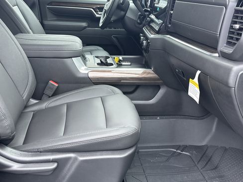 New 2026 Chevrolet Silverado 3500 LT w/ All Star Edition image 14