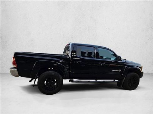 Used 2015 Toyota Tacoma PreRunner w/ SR5 Package image 4