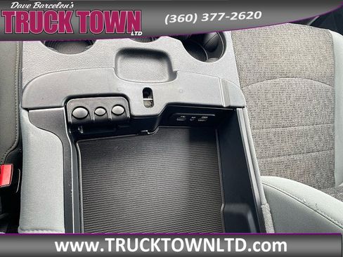 Used 2019 RAM 1500 Classic SLT AWD/4WD image 25