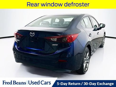 Used 2018 MAZDA MAZDA3 Touring FWD image 9