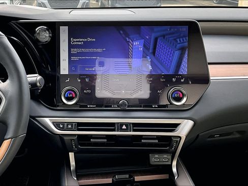 Used 2024 Lexus RX 350 Luxury w/ Convenience Package image 7