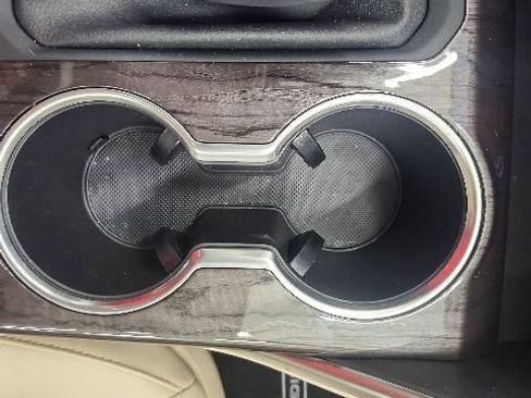 Used 2025 Toyota Highlander Limited AWD/4WD image 71