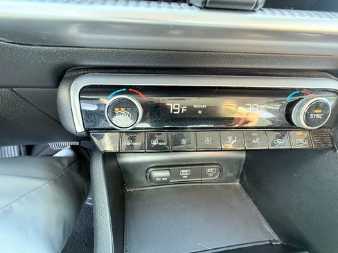 Used 2022 Kia K5 LX image 25