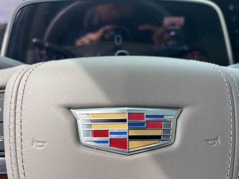 Used 2023 Cadillac Escalade ESV Premium Luxury Platinum RWD image 54