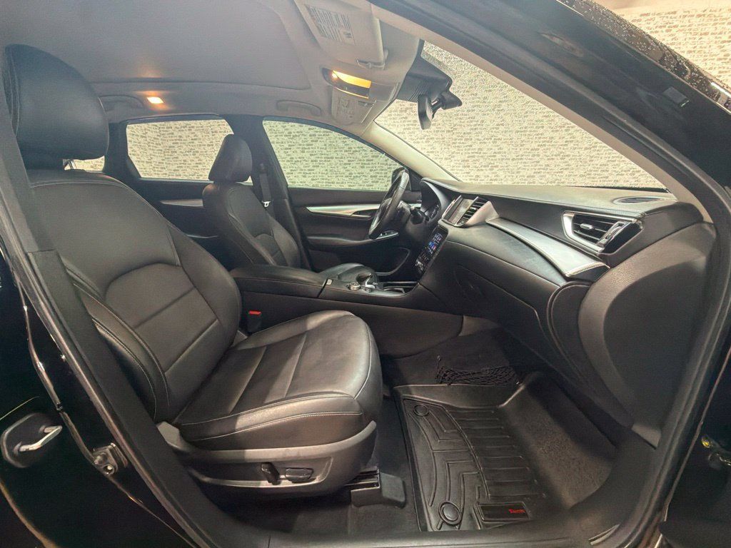 Used 2019 INFINITI QX50 Luxe w/ Navigation Package AWD/4WD image 11