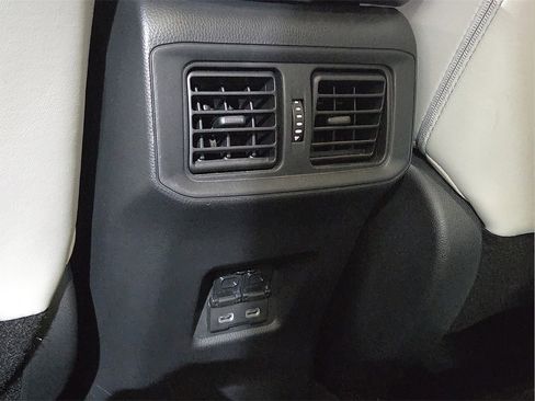 Certified 2022 Toyota RAV4 XLE Premium image 12