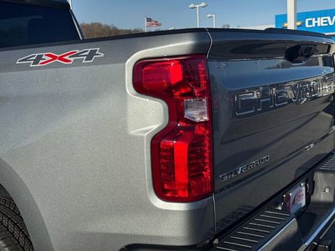 New 2026 Chevrolet Silverado 1500 LT image 12