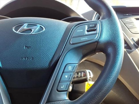 Used 2017 Hyundai Santa Fe Sport AWD/4WD image 17