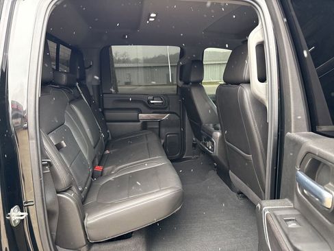 Used 2020 Chevrolet Silverado 2500 LTZ w/ LTZ Convenience Package image 12