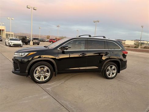 Used 2019 Toyota Highlander Limited image 8