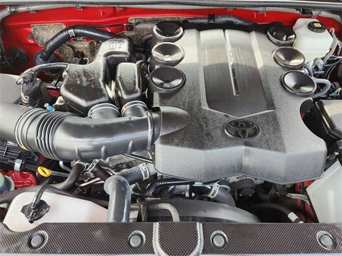 Certified 2024 Toyota 4Runner TRD Off-Road Premium image 21