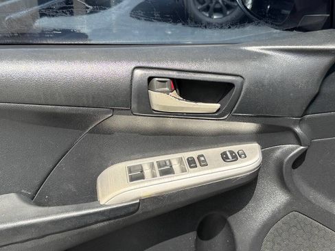 Used 2012 Toyota Camry SE FWD image 9