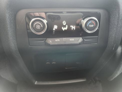 Used 2025 Buick Enclave Preferred image 27