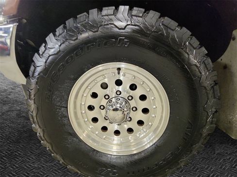 Used 2017 Ford F250 XL w/ Power Equipment Group image 11