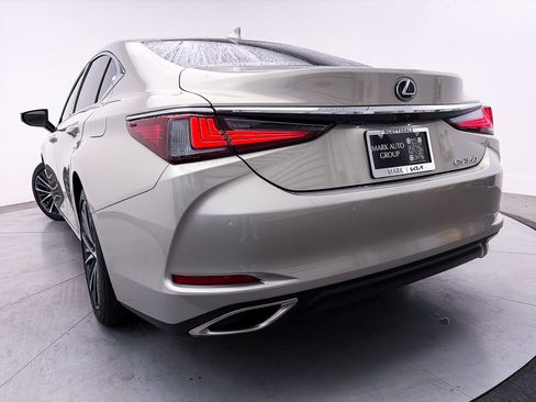 Used 2022 Lexus ES 350 w/ Premium Package image 4