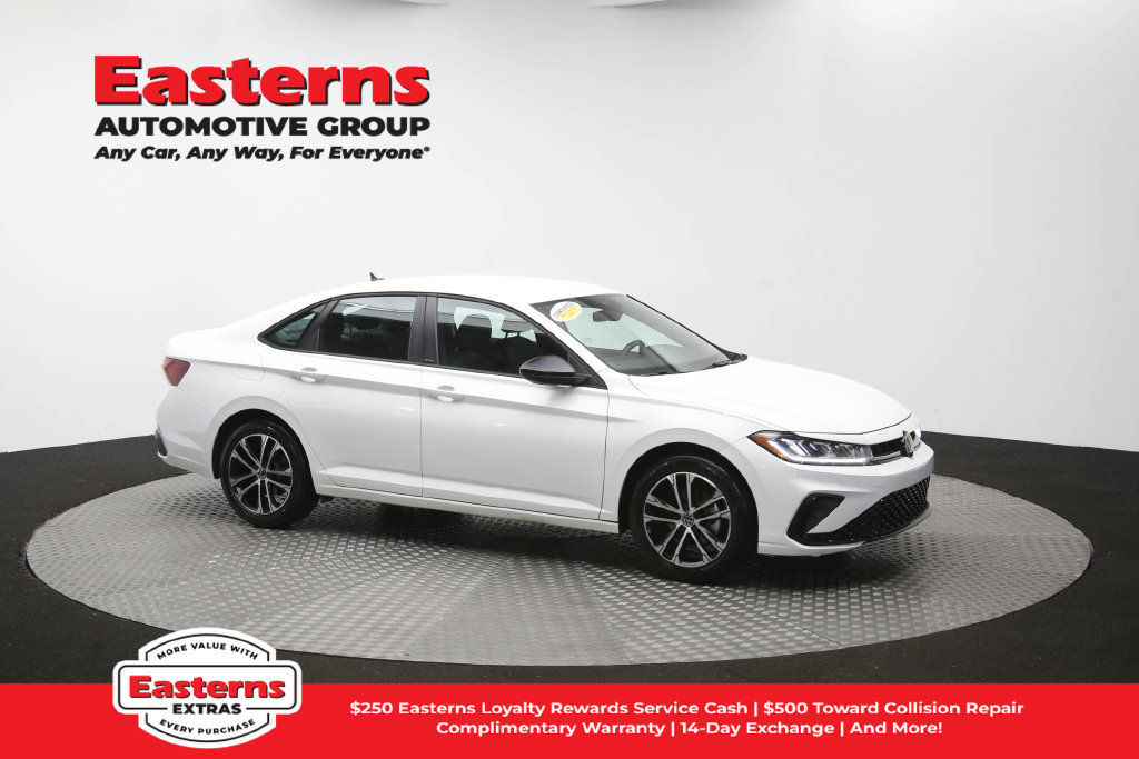 Used 2025 Volkswagen Jetta Sport FWD image 47