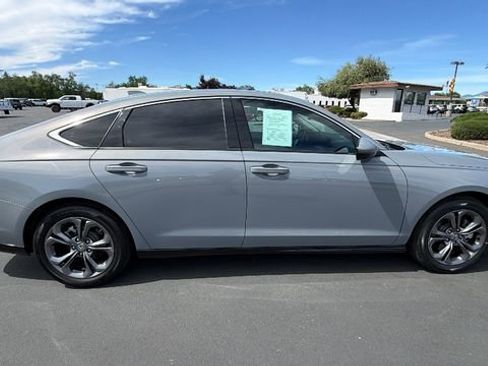 Used 2024 Honda Accord EX-L image 3