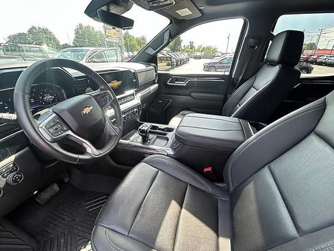 Used 2023 Chevrolet Silverado 1500 LTZ w/ LTZ Premium Package AWD/4WD image 9