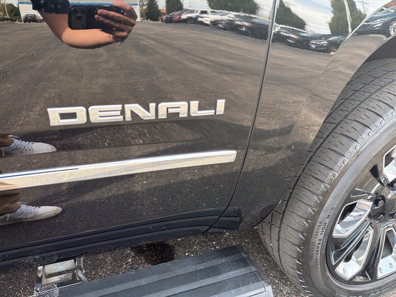 Used 2019 GMC Yukon Denali w/ Denali Ultimate Package AWD/4WD image 34