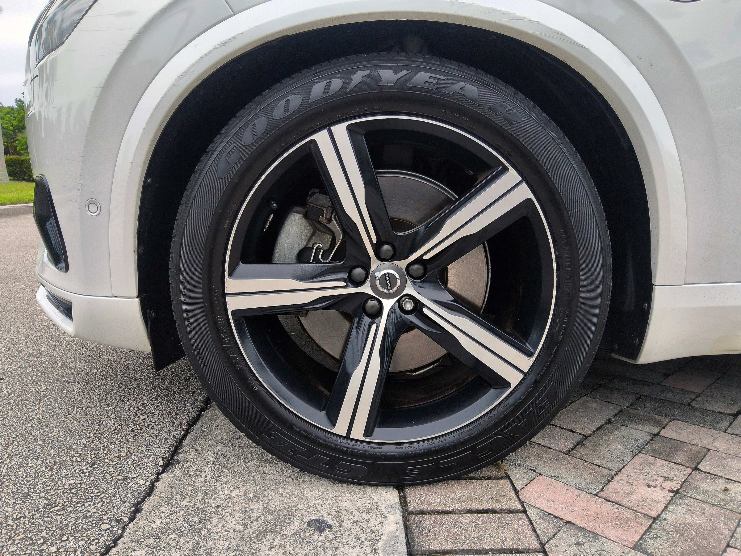Used 2016 Volvo XC90 T8 R-Design AWD/4WD image 53