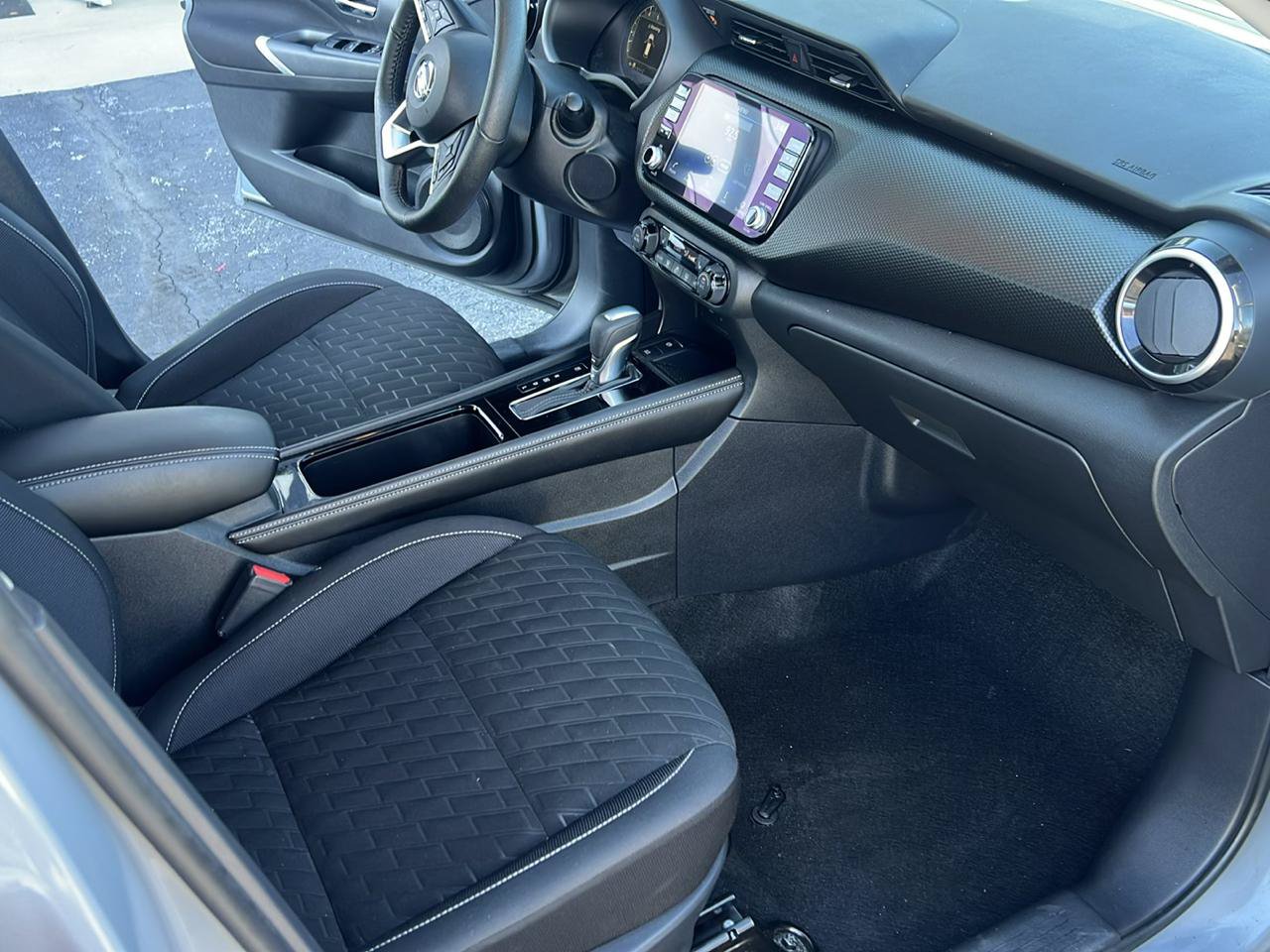 Used 2021 Nissan Kicks SV FWD image 9