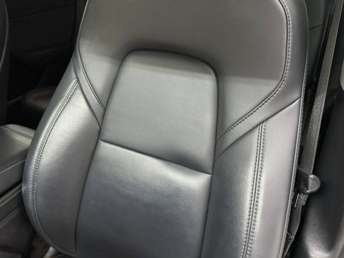 Used 2021 Tesla Model Y Long Range AWD/4WD image 24
