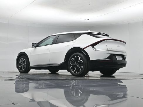 Used 2023 Kia EV6 Wind w/ Wind Technology Package AWD/4WD image 53