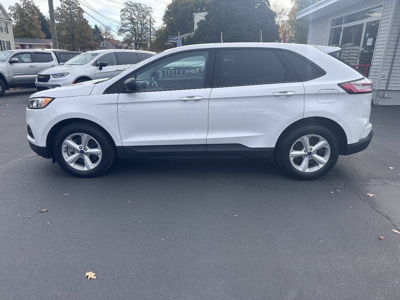 Used 2022 Ford Edge SE AWD/4WD image 8