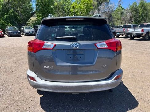 Used 2015 Toyota RAV4 LE FWD image 4