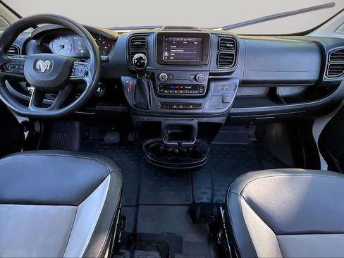 Used 2024 RAM ProMaster 2500 w/ Convenience Group FWD image 14