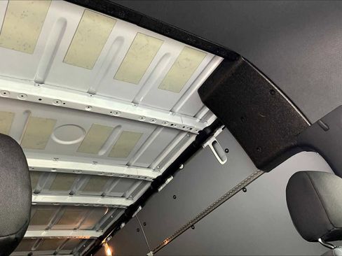 Used 2025 Mercedes-Benz Sprinter 2500 image 11