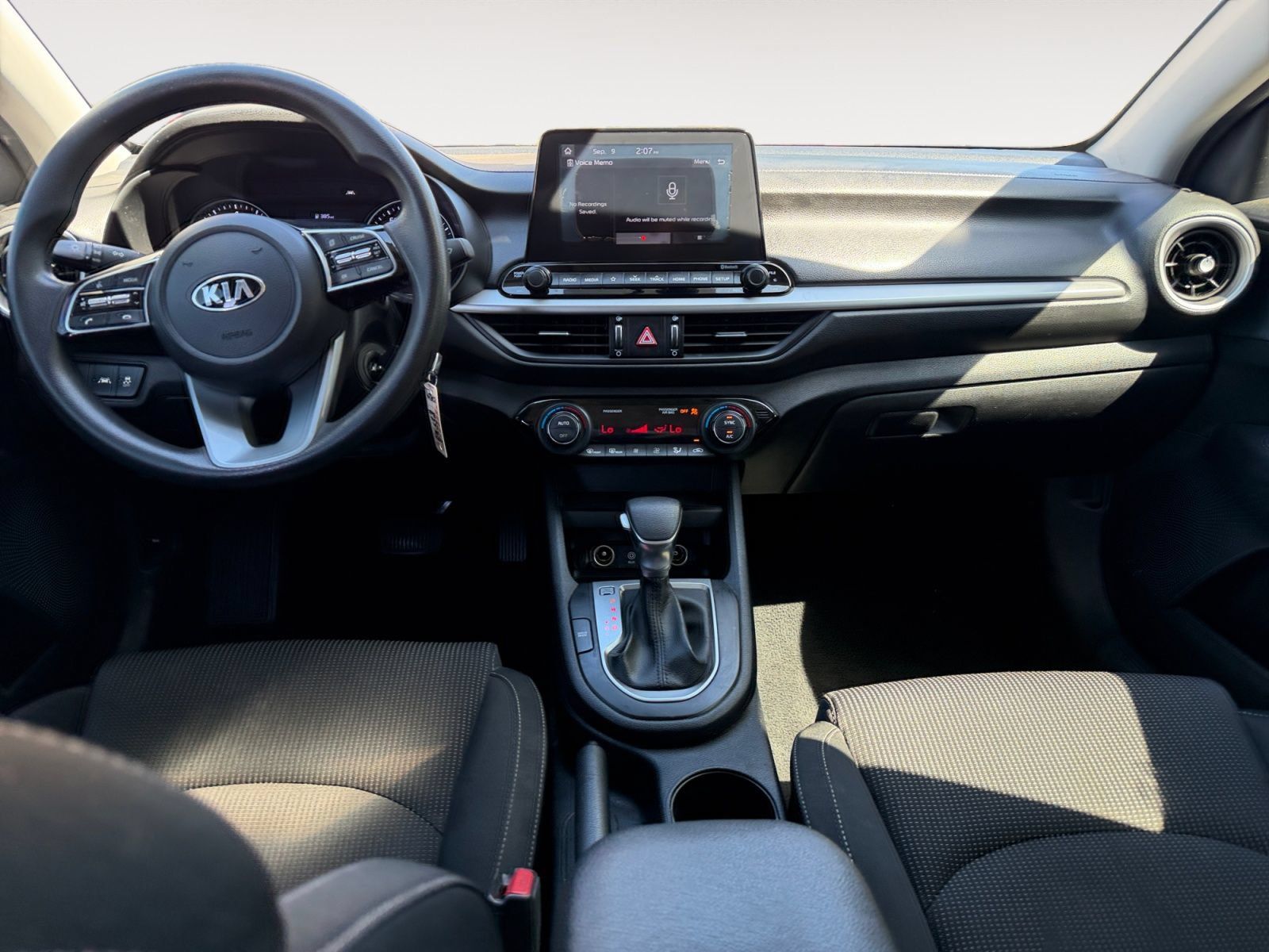 Used 2019 Kia Forte LXS FWD image 10
