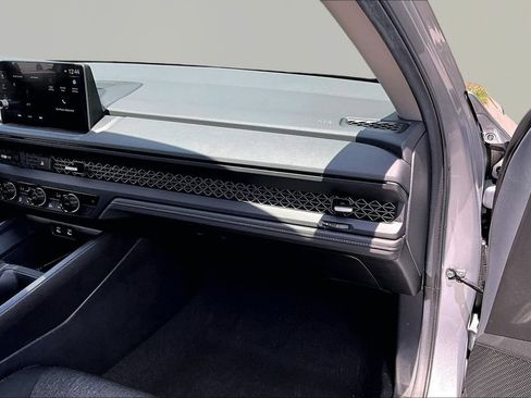 Certified 2026 Honda Accord SE image 18