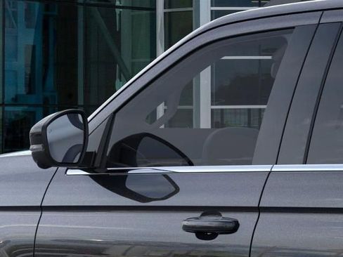 New 2025 Ford Expedition Active image 20