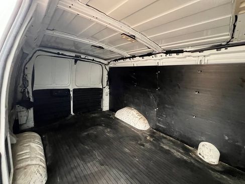 Used 2022 Chevrolet Express 2500 w/ Driver Convenience Package RWD image 23