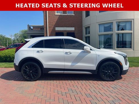Used 2023 Cadillac XT4 Premium Luxury w/ LPO, ONYX Package AWD/4WD image 7