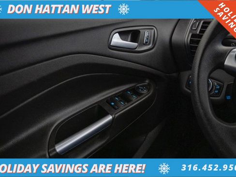 Used 2016 Ford Escape SE image 16