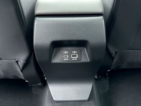 Used 2024 Subaru Crosstrek 2.0i Premium AWD/4WD image 19