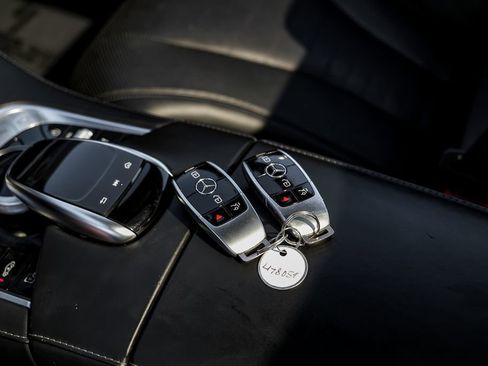 Used 2019 Mercedes-Benz S 560 4MATIC Sedan image 60