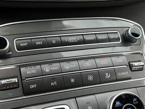 Used 2023 Hyundai Santa Fe SEL AWD/4WD image 15