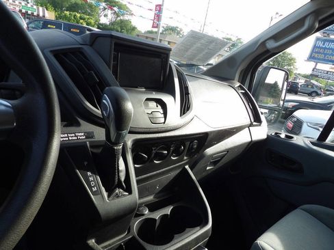 Used 2015 Ford Transit 250 130 Low Roof w/ Exterior Upgrade Package RWD image 8