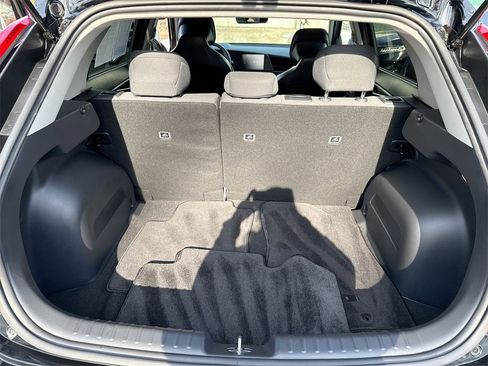 Used 2025 Kia Niro LX image 19