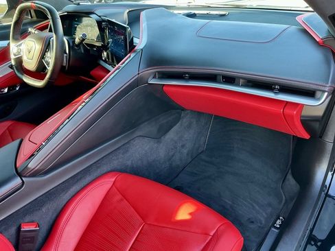 Used 2024 Chevrolet Corvette Stingray Premium Cpe w/ 3LT image 29