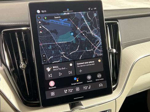 New 2026 Volvo XC60 B5 Ultra w/ Protection Package Premier image 18