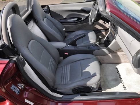 Used 1997 Porsche Boxster RWD image 34