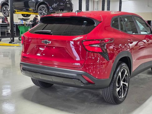 New 2026 Chevrolet Trax RS w/ Driver Confidence Package image 11