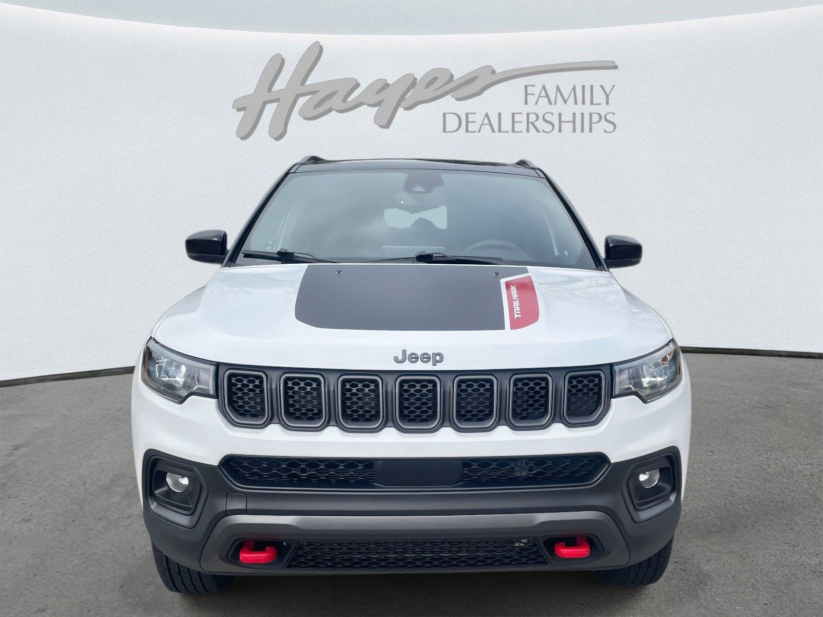 Used 2023 Jeep Compass Trailhawk w/ Trailer Tow Group AWD/4WD image 8