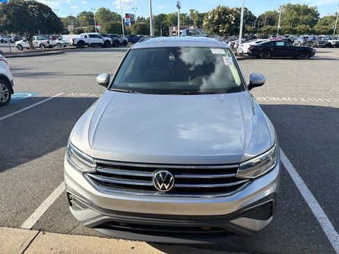 Used 2023 Volkswagen Tiguan S w/ Driver Assistance Package FWD image 2