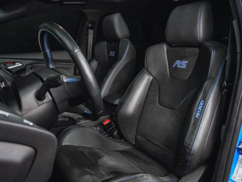 Used 2017 Ford Focus RS image 40