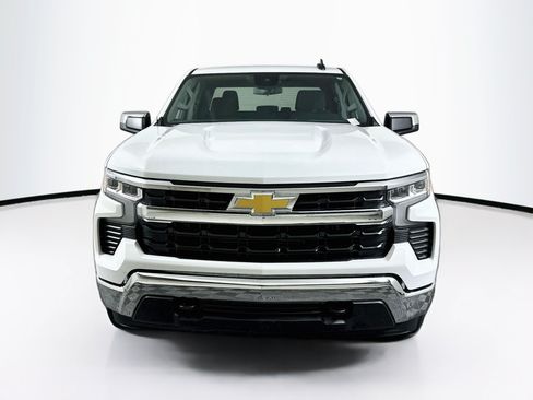 Used 2023 Chevrolet Silverado 1500 LT AWD/4WD image 2